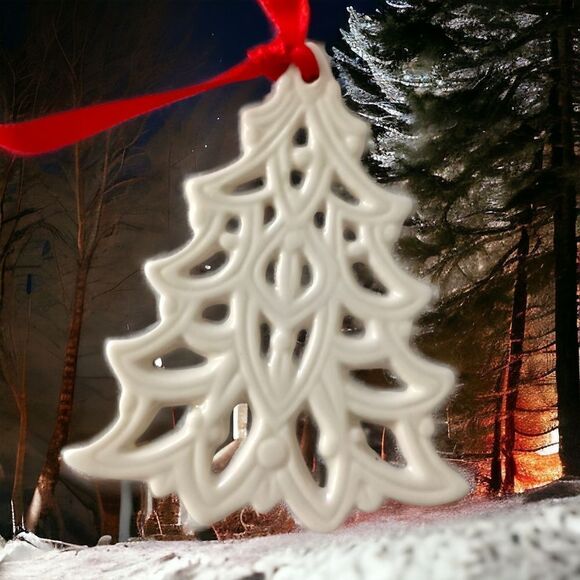 Lenox Pierced Christmas Tree Ornament Porcelain Vintage Charms Ivory Open Work. - Picture 10 of 11